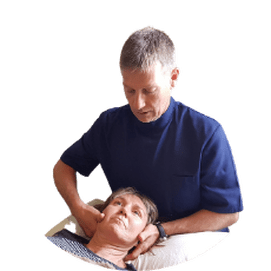 Evans Osteopaths Neil Evans treating patient